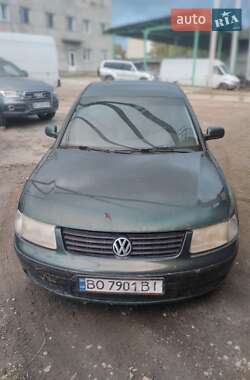 Седан Volkswagen Passat 1998 в Львові