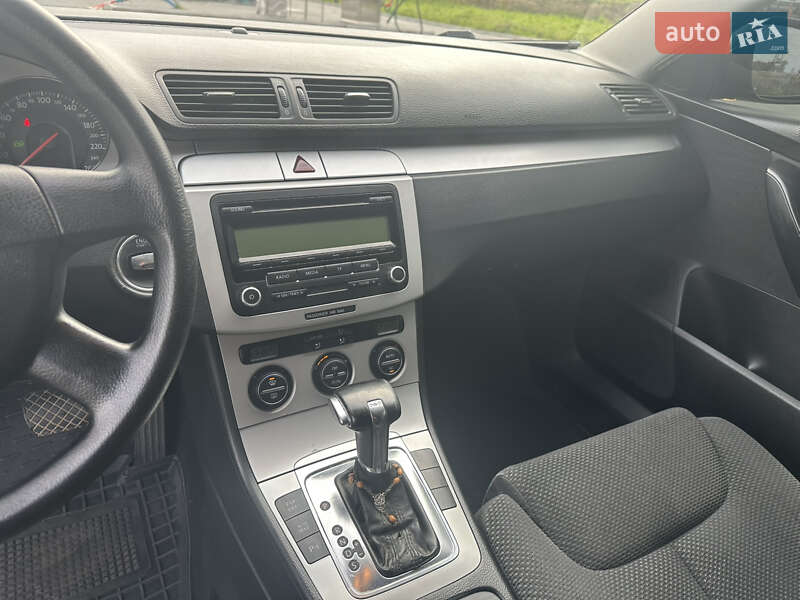Универсал Volkswagen Passat 2008 в Львове фото 17 Универсал Volkswagen Passat 2008 в Львове
