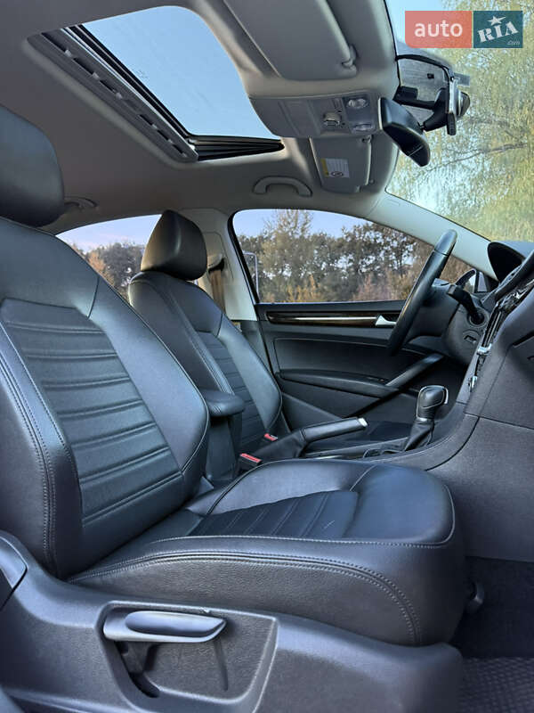 Седан Volkswagen Passat 2015 в Дніпрі фото 19 Седан Volkswagen Passat 2015 в Дніпрі