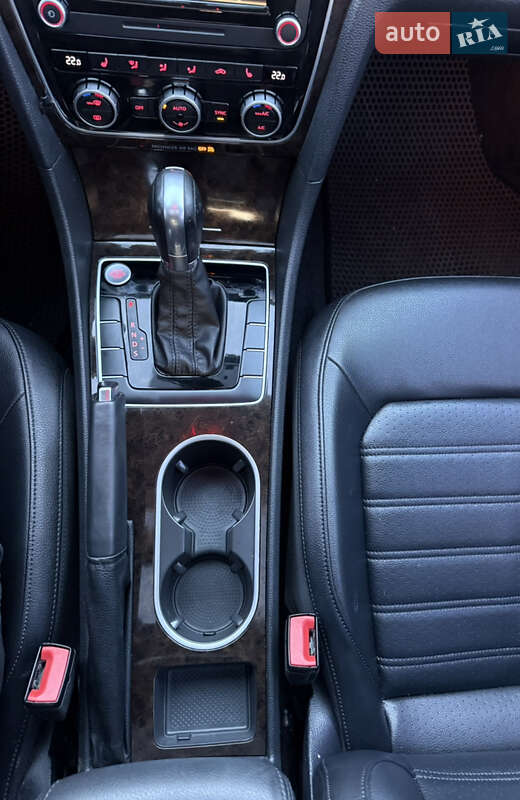 Седан Volkswagen Passat 2015 в Дніпрі фото 42 Седан Volkswagen Passat 2015 в Дніпрі