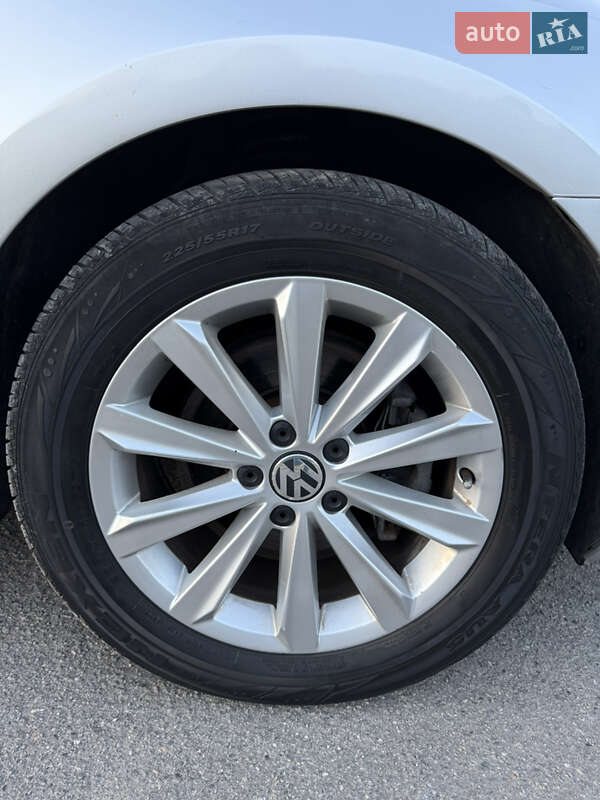 Седан Volkswagen Passat 2015 в Дніпрі фото 51 Седан Volkswagen Passat 2015 в Дніпрі