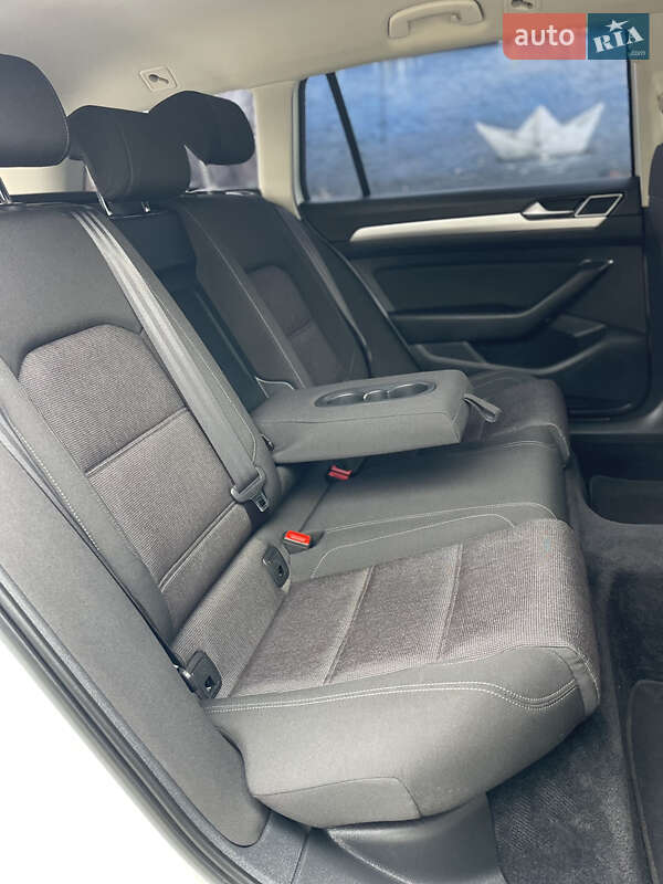 Універсал Volkswagen Passat 2015 в Луцьку фото 41 Універсал Volkswagen Passat 2015 в Луцьку