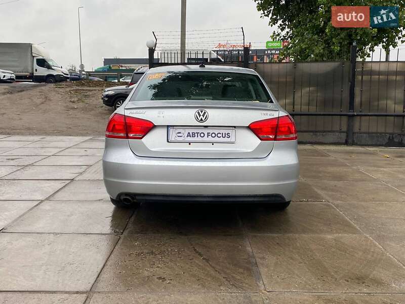 Седан Volkswagen Passat 2014 в Киеве