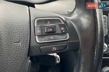 Седан Volkswagen Passat 2014 в 
