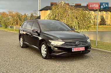 Volkswagen Passat 2021
