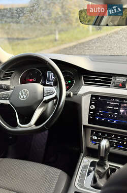 Универсал Volkswagen Passat 2021 в 