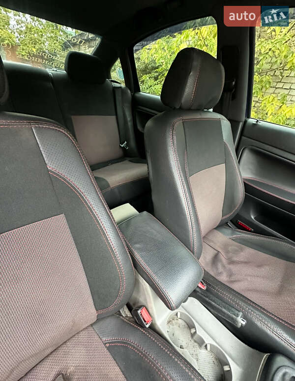 Седан Volkswagen Passat 2000 в Запорожье