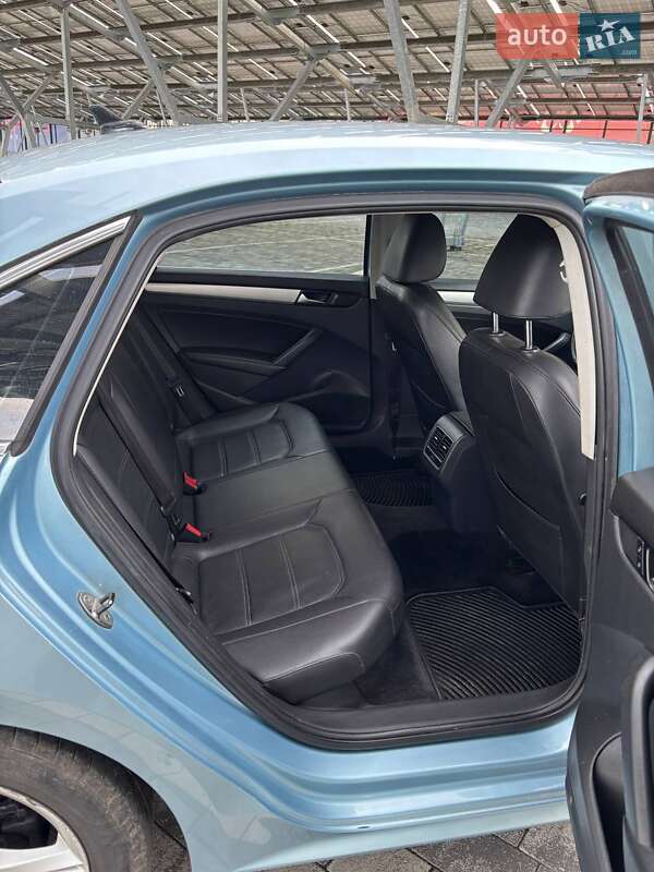 Седан Volkswagen Passat 2013 в Львове фото 27 Седан Volkswagen Passat 2013 в Львове