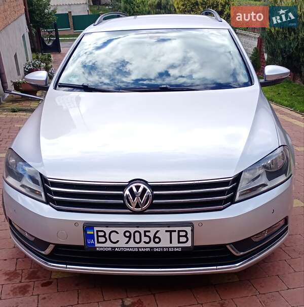 Универсал Volkswagen Passat 2011 в Шептицькому фото Универсал Volkswagen Passat 2011 в Шептицькому