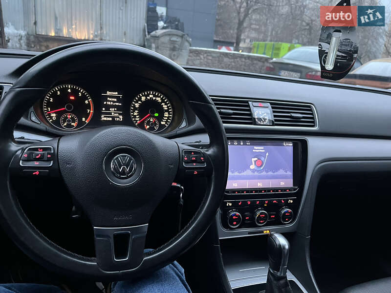 Седан Volkswagen Passat 2012 в Киеве фото 7 Седан Volkswagen Passat 2012 в Киеве