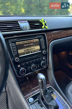 Седан Volkswagen Passat 2012 в 