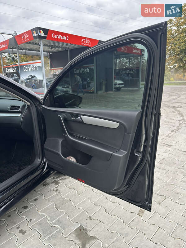 Универсал Volkswagen Passat 2014 в Стрые фото 25 Универсал Volkswagen Passat 2014 в Стрые
