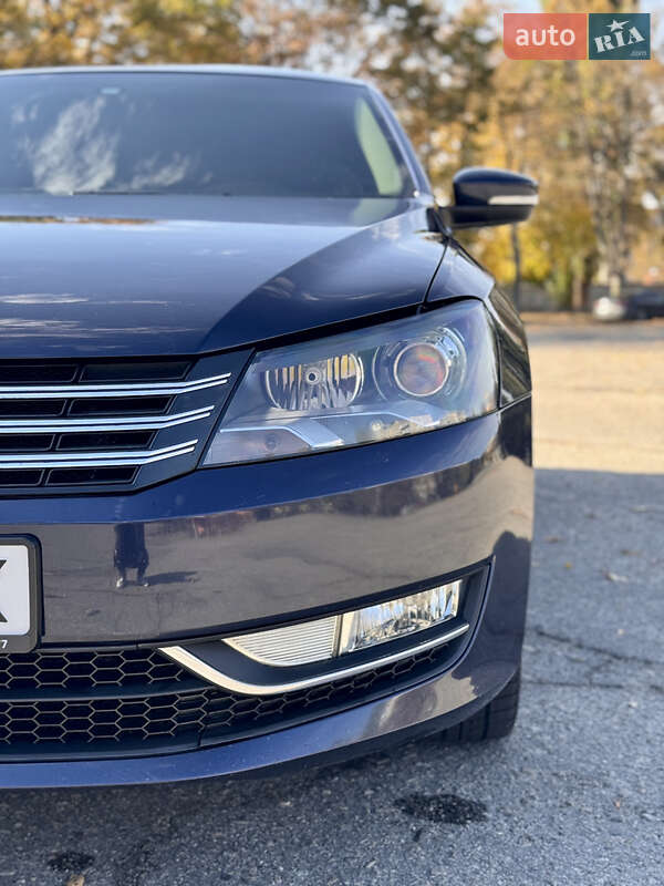 Седан Volkswagen Passat 2014 в Лозовой
