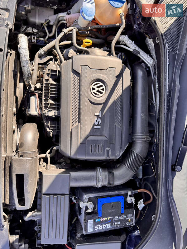 Седан Volkswagen Passat 2014 в Лозовой