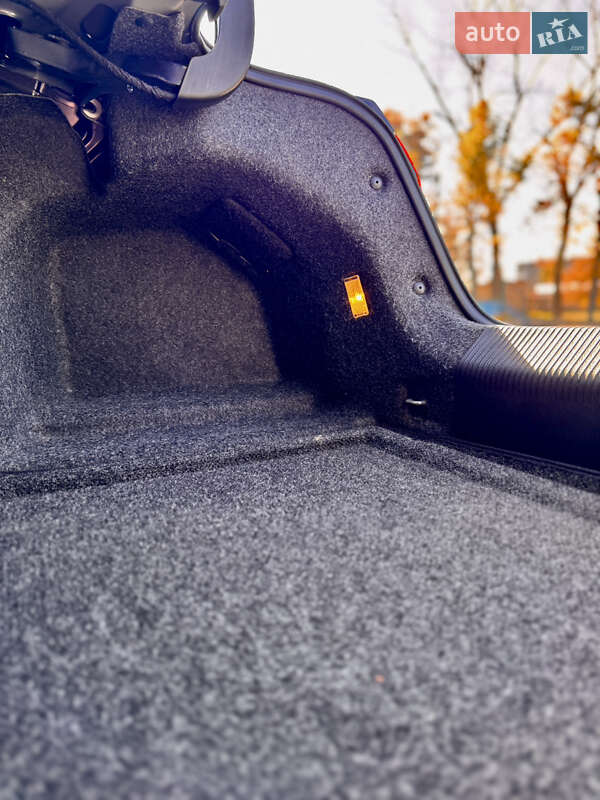 Седан Volkswagen Passat 2014 в Лозовой