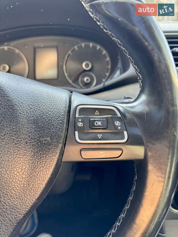 Седан Volkswagen Passat 2014 в Лозовой