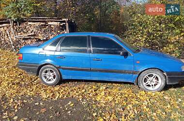 Седан Volkswagen Passat 1989 в Ивано-Франковске