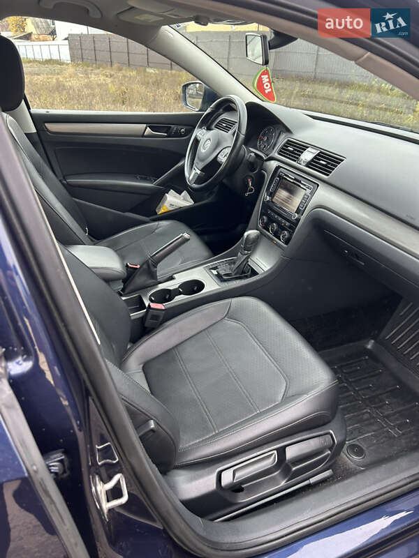 Седан Volkswagen Passat 2015 в Киеве