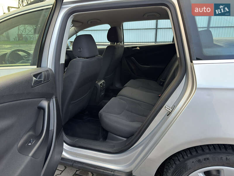 Универсал Volkswagen Passat 2010 в Луцке фото 25 Универсал Volkswagen Passat 2010 в Луцке