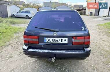 Универсал Volkswagen Passat 1994 в  фото 5 Универсал Volkswagen Passat 1994 в