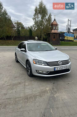 Седан Volkswagen Passat 2013 в Черновцах