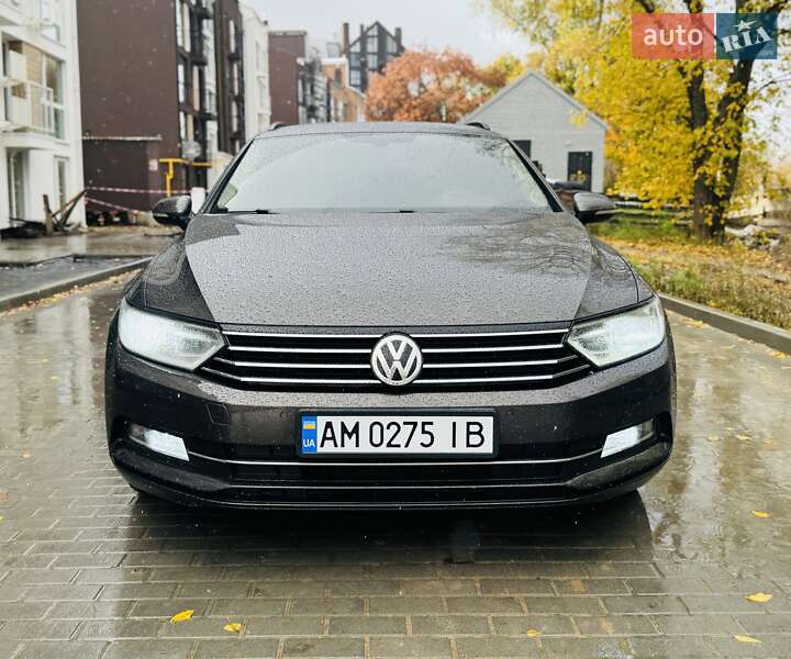 Універсал Volkswagen Passat 2015 в Білогородці