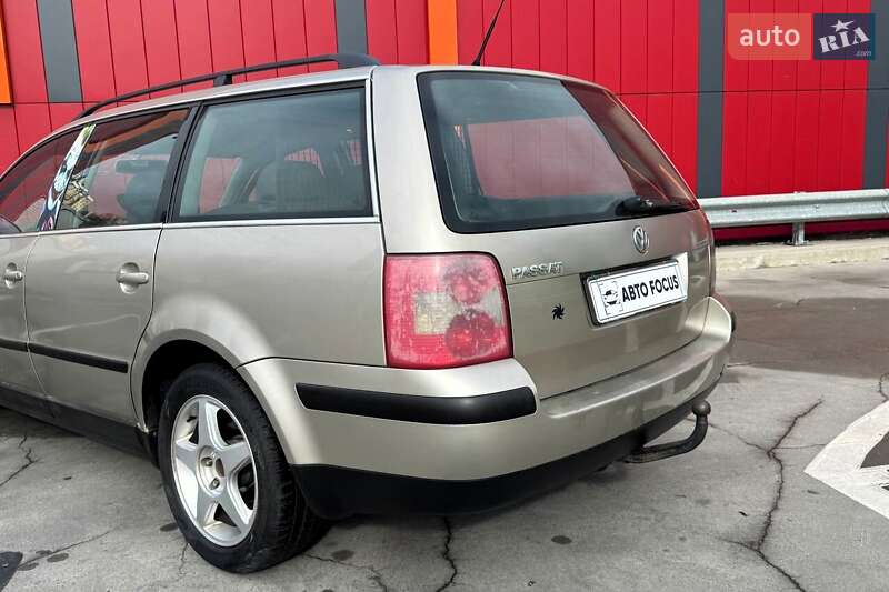Універсал Volkswagen Passat 2004 в Києві