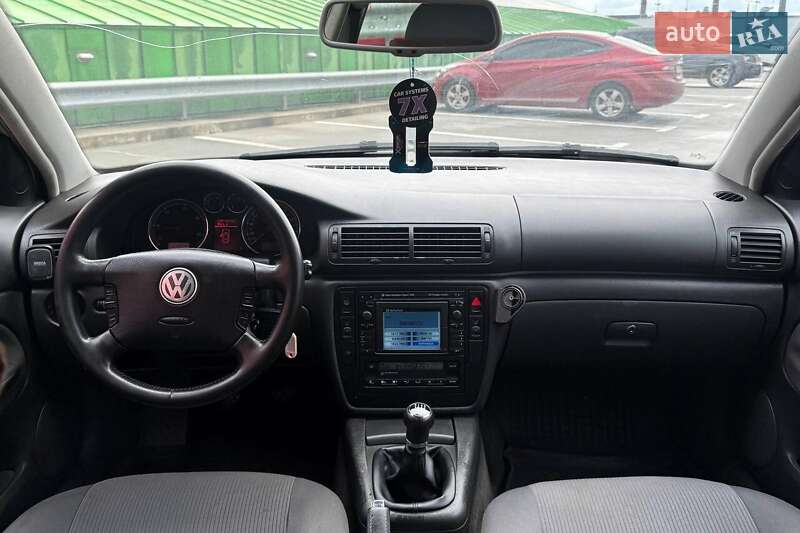 Універсал Volkswagen Passat 2004 в Києві