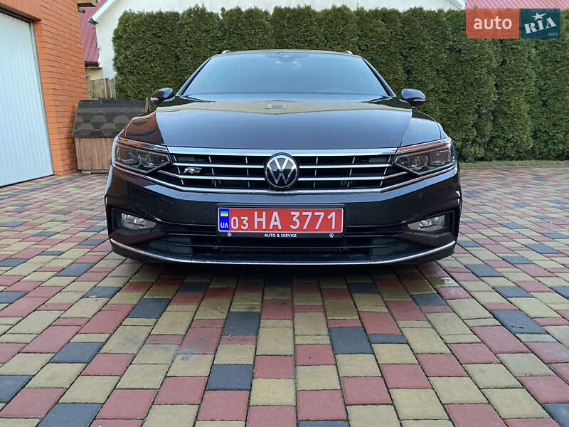 Универсал Volkswagen Passat 2021 в Луцке