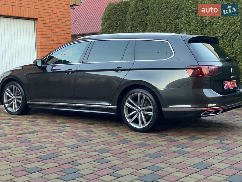 Универсал Volkswagen Passat 2021 в Луцке