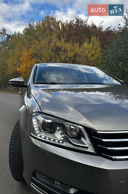 Седан Volkswagen Passat 2012 в 