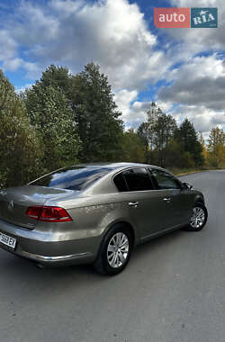 Седан Volkswagen Passat 2012 в 
