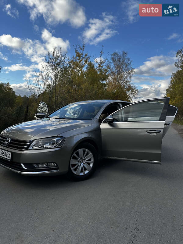 Седан Volkswagen Passat 2012 в Болехове фото 17 Седан Volkswagen Passat 2012 в Болехове