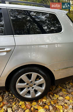Универсал Volkswagen Passat 2008 в Дрогобыче