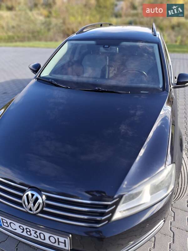 Универсал Volkswagen Passat 2012 в Тернополе