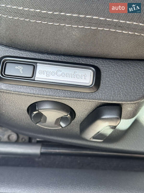 Универсал Volkswagen Passat 2015 в Одессе фото 22 Универсал Volkswagen Passat 2015 в Одессе