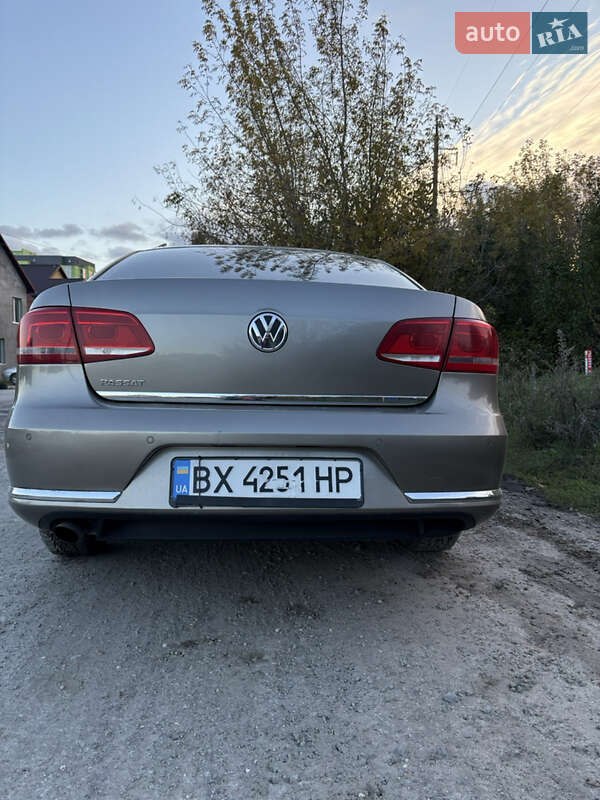 Седан Volkswagen Passat 2013 в Каменец-Подольском