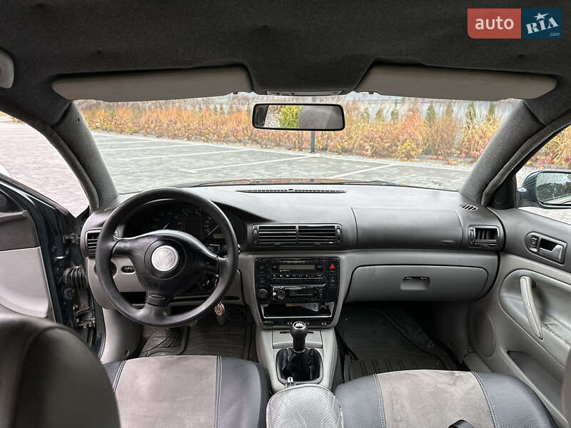 Седан Volkswagen Passat 1997 в Луцке