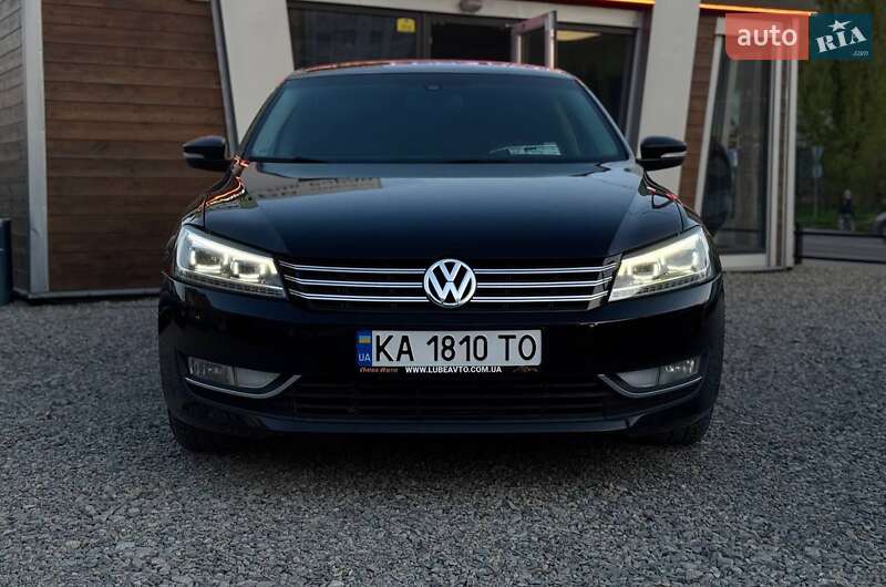 Седан Volkswagen Passat 2015 в Івано-Франківську