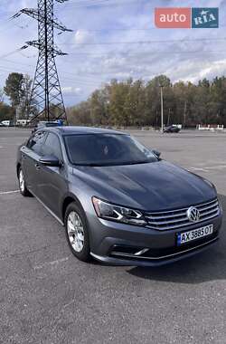 Седан Volkswagen Passat 2017 в 