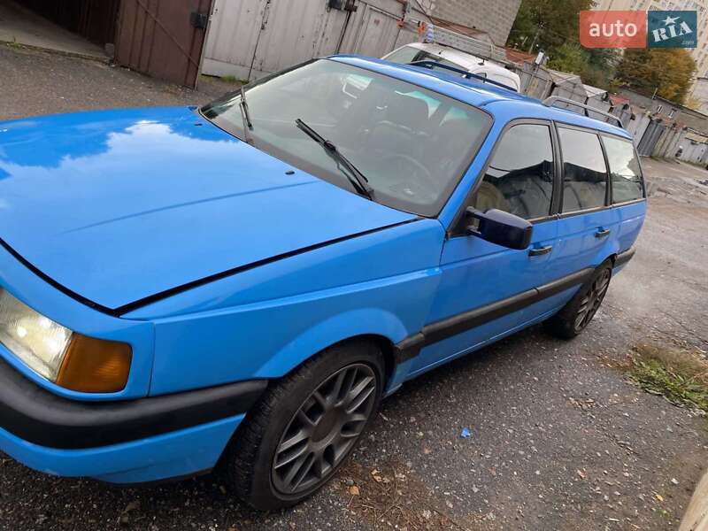 Универсал Volkswagen Passat 1991 в Вишневом фото 9 Универсал Volkswagen Passat 1991 в Вишневом