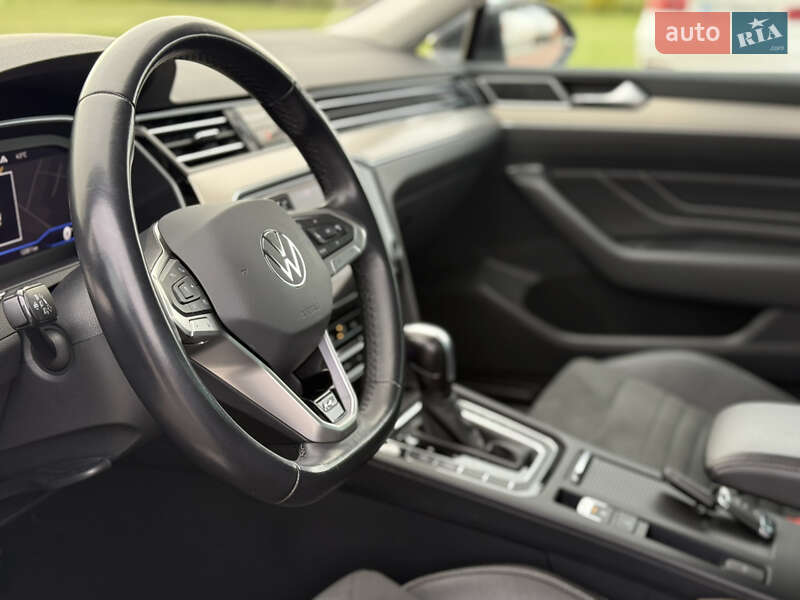 Седан Volkswagen Passat 2022 в Луцьку фото 86 Седан Volkswagen Passat 2022 в Луцьку