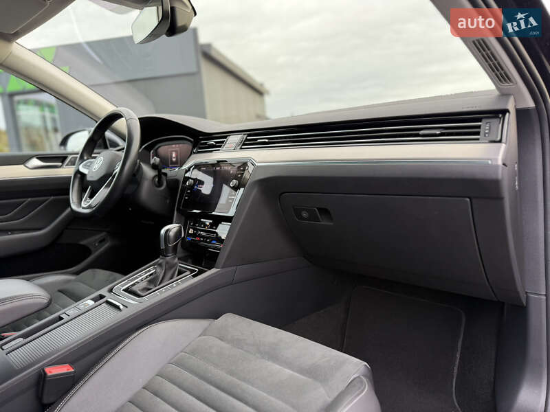 Седан Volkswagen Passat 2022 в Луцьку фото 89 Седан Volkswagen Passat 2022 в Луцьку