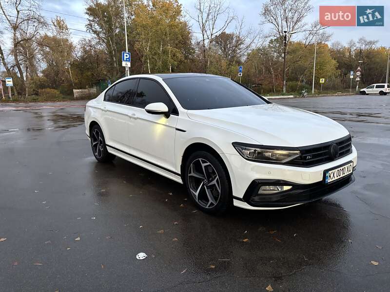 Седан Volkswagen Passat 2021 в Киеве фото 2 Седан Volkswagen Passat 2021 в Киеве