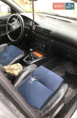 Седан Volkswagen Passat 2001 в  фото 12 Седан Volkswagen Passat 2001 в