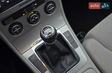Седан Volkswagen Passat 2005 в 