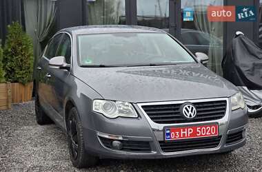 Седан Volkswagen Passat 2005 в 