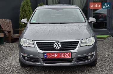 Седан Volkswagen Passat 2005 в 