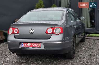Седан Volkswagen Passat 2005 в 