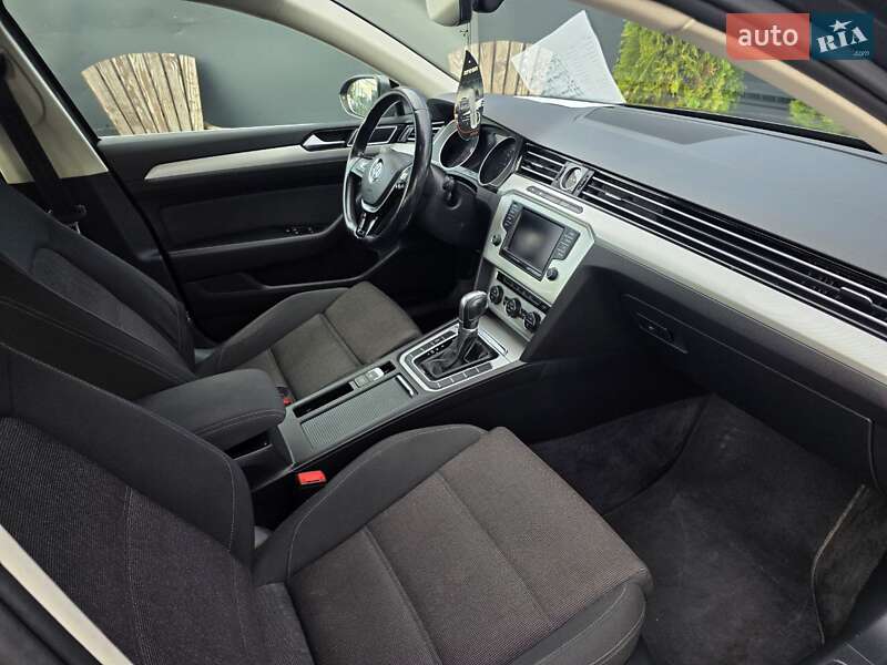 Универсал Volkswagen Passat 2016 в Тернополе фото 16 Универсал Volkswagen Passat 2016 в Тернополе